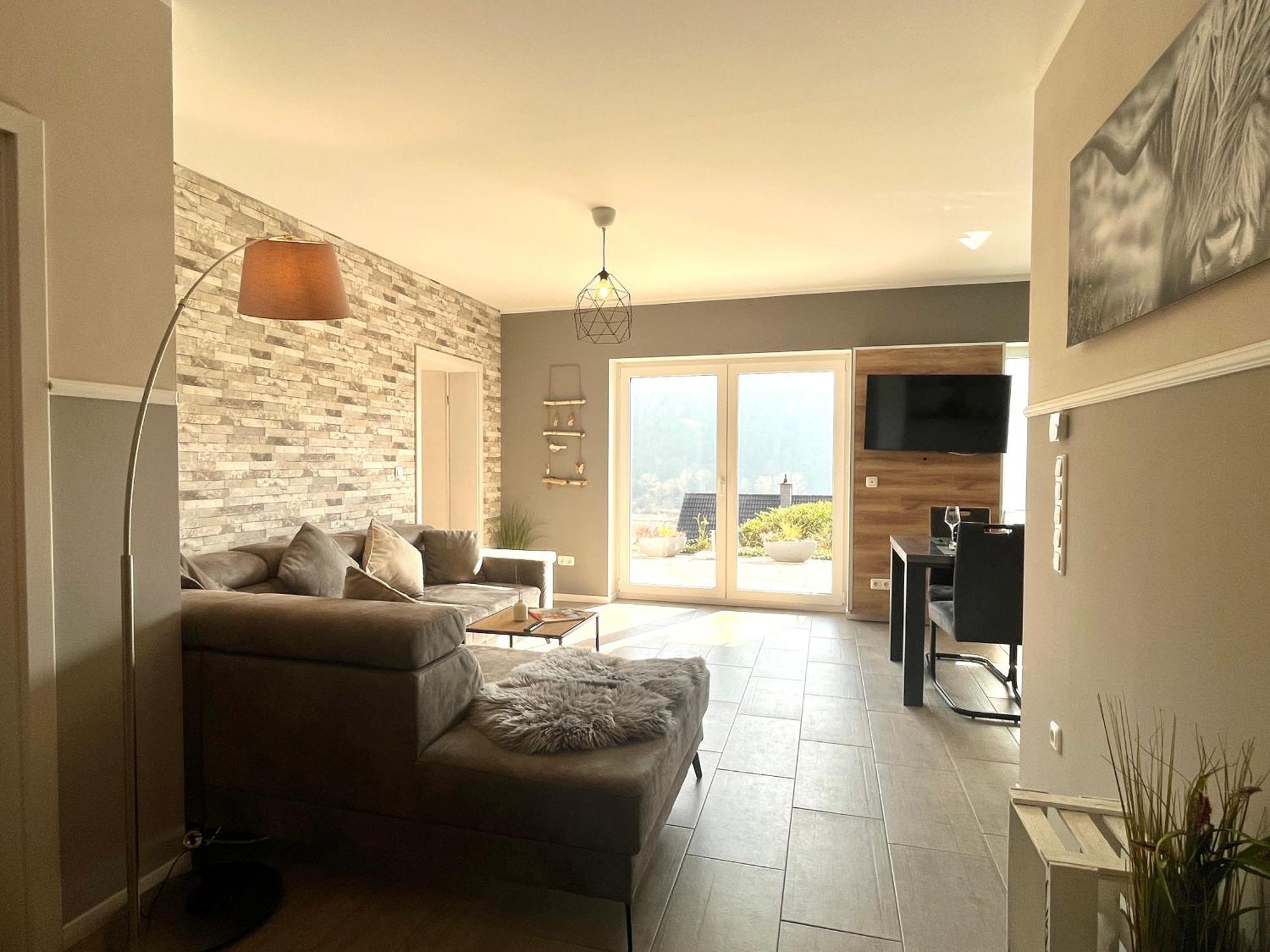 Ferienwohnung Sonnenterrasse, 1-4 Personen, 2 Schlafzimmer, Grosse Terrasse Müden 外观 照片