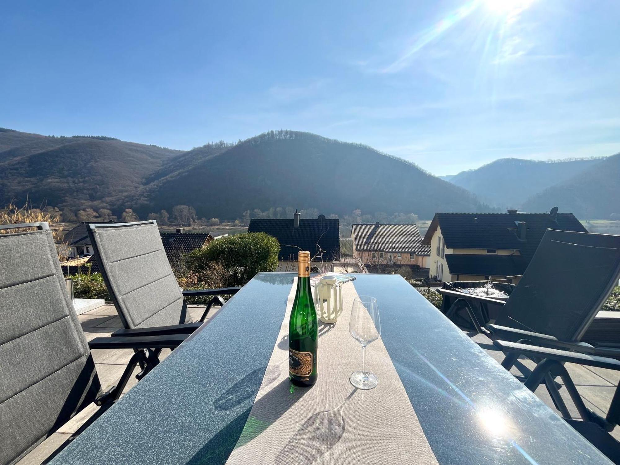 Ferienwohnung Sonnenterrasse, 1-4 Personen, 2 Schlafzimmer, Grosse Terrasse Müden 外观 照片