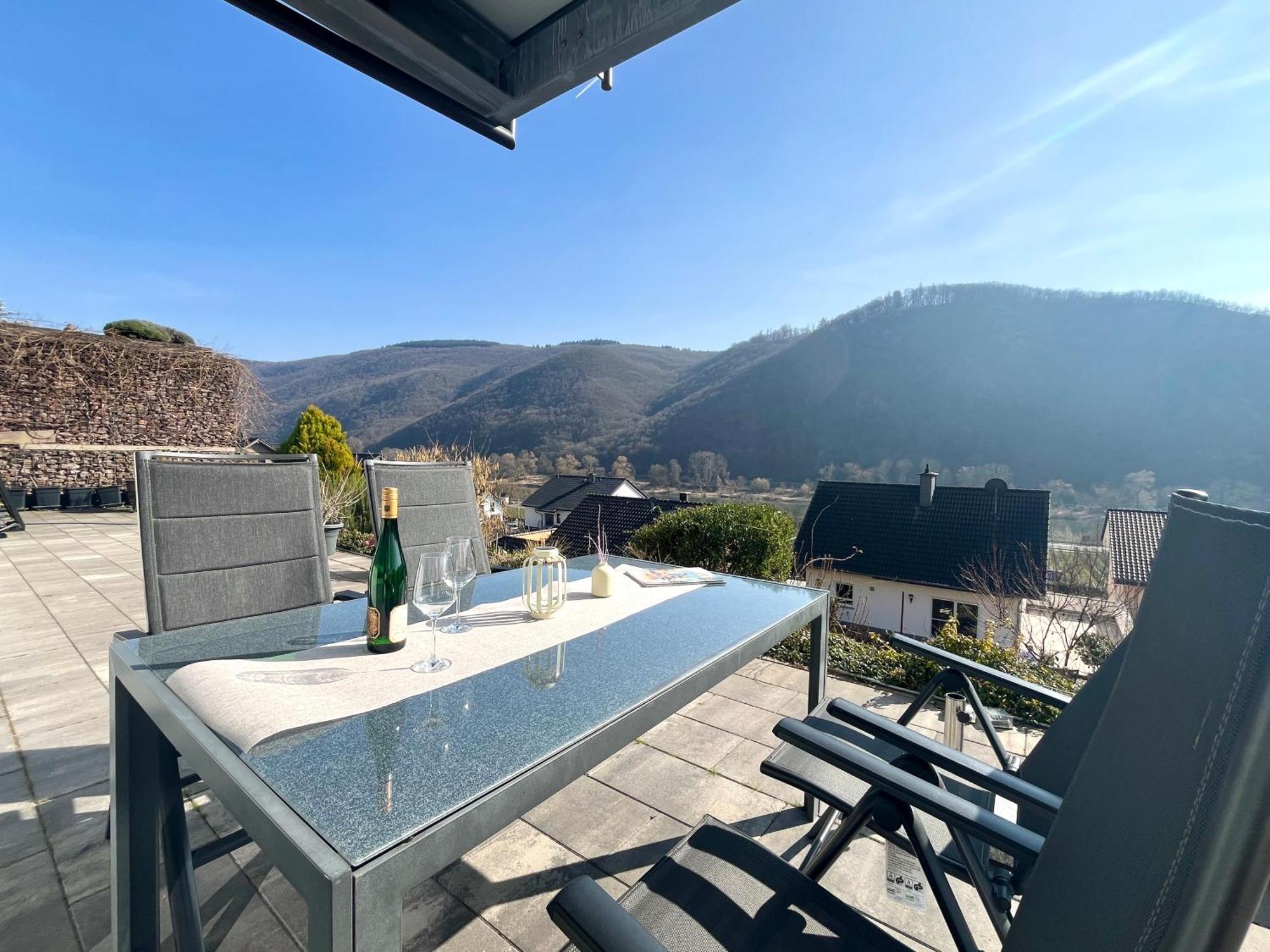 Ferienwohnung Sonnenterrasse, 1-4 Personen, 2 Schlafzimmer, Grosse Terrasse Müden 外观 照片